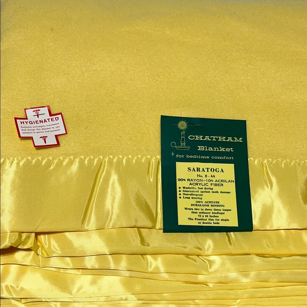 NEW OLD STICK Chatham Saratoga yellow blanket. NWT 72x90 vtg bedding*see pics